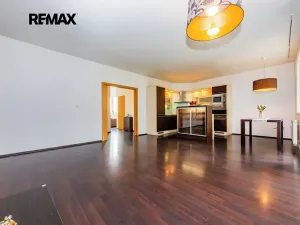 Prodej bytu 2+kk, Praha - Záběhlice, Záběhlická, 77 m2