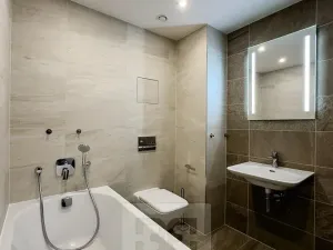 Pronájem bytu 2+kk, Praha - Holešovice, Sanderova, 59 m2
