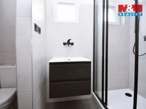 Prodej komerční nemovitosti, Libiš, 300 m2