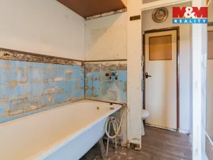 Prodej bytu 3+1, Cheb, U Stadionu, 75 m2