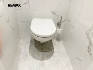 Pronájem bytu 2+kk, Praha - Motol, Weberova, 39 m2