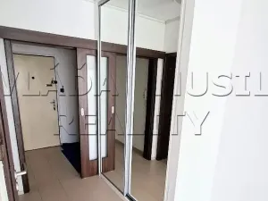 Pronájem bytu 2+kk, Praha - Kamýk, Zárubova, 42 m2