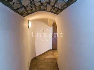 Pronájem bytu 2+kk, Praha - Malá Strana, Mostecká, 50 m2