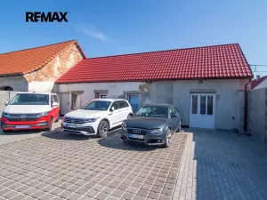 Prodej komerční nemovitosti, Valtice, Boční, 500 m2