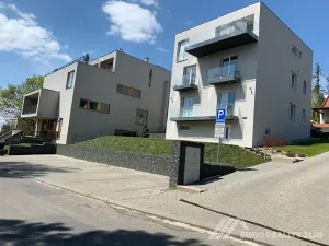 Pronájem bytu 2+kk, Zlín, Partyzánská, 50 m2