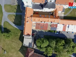 Prodej atypického bytu, Olomouc - Svatý Kopeček, nám. Sadové, 70 m2