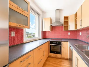 Prodej bytu 3+1, Praha - Komořany, Za sídlištěm, 68 m2