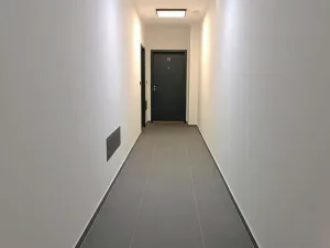 Pronájem bytu 1+kk, Praha - Uhříněves, Douchova, 35 m2