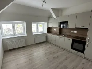 Pronájem bytu 2+1, Hradec Králové - Pražské Předměstí, Dobrovského, 56 m2