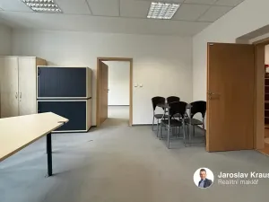 Pronájem kanceláře, Jičín, Vrchlického, 107 m2