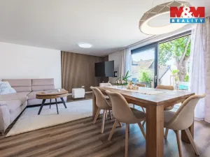 Prodej rodinného domu, Kamenice nad Lipou, Dobšova, 210 m2