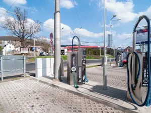 Prodej komerční nemovitosti, Ústí nad Labem, U Podjezdu, 2500 m2