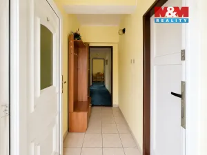 Prodej bytu 2+1, Lomnice - Týn, Mánesova, 71 m2