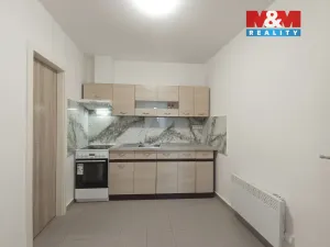 Pronájem bytu 1+1, Kladno, V. Burgra, 40 m2