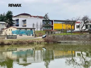 Pronájem bytu 2+kk, Strančice, Náměstí Emila Kolbena, 60 m2