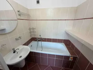 Pronájem bytu 3+1, Jihlava, S. K. Neumanna, 74 m2