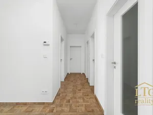 Pronájem bytu 4+kk, Znojmo, Smutného, 80 m2