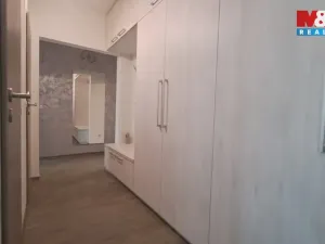 Prodej bytu 2+1, Veselí nad Moravou, Hutník, 54 m2
