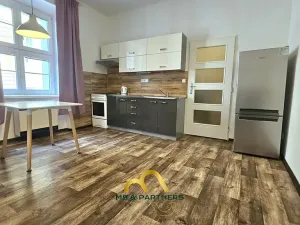 Pronájem bytu 2+kk, Praha - Michle, Adamovská, 42 m2