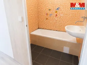 Prodej bytu 2+kk, Bílina, Fügnerova, 48 m2