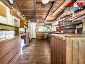 Prodej komerční nemovitosti, Nová Role - Mezirolí, 795 m2