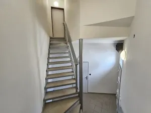 Pronájem bytu 1+kk, Praha - Uhříněves, Semanského, 25 m2