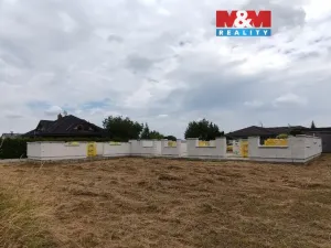 Prodej pozemku pro bydlení, Křenice, 1173 m2