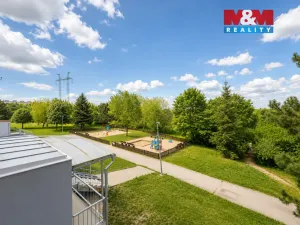 Pronájem bytu 2+kk, Praha - Petrovice, Kurčatovova, 43 m2