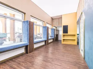 Prodej obchodního prostoru, Praha - Vysočany, Poděbradská, 98 m2