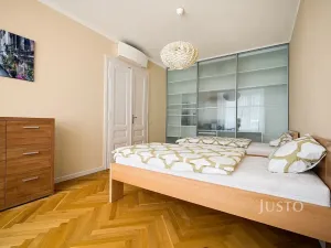 Pronájem bytu 3+1, Brno, Jakubské náměstí, 103 m2