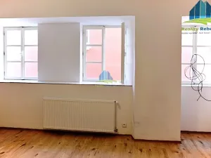 Pronájem bytu 1+1, Cheb, Úzká, 68 m2