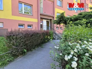 Pronájem bytu 2+kk, Ústí nad Labem - Střekov, Tolstého, 39 m2