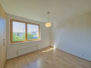 Prodej bytu 3+kk, Praha - Vysočany, Modrého, 77 m2