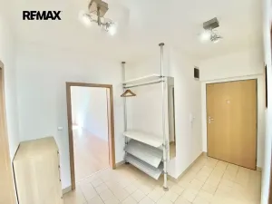 Pronájem bytu 2+kk, Beroun, Nad Paloučkem, 58 m2
