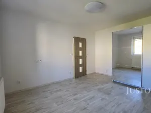 Pronájem bytu 2+1, Písek, Na Stínadlech, 58 m2