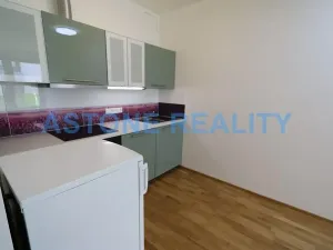 Pronájem bytu 2+kk, Praha - Strašnice, U hranic, 50 m2