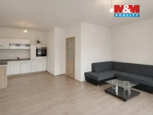 Prodej bytu 3+kk, Břežany II, 81 m2