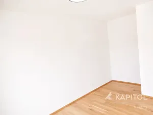 Pronájem bytu 2+kk, Praha - Karlín, Sokolova, 40 m2