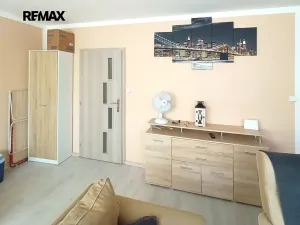 Prodej bytu 1+kk, Slaný, Na Dolíkách, 33 m2