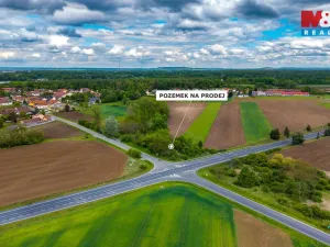 Prodej komerčního pozemku, Poděbrady - Kluk, 2811 m2