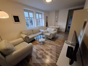 Pronájem bytu 2+kk, Hradec Králové, Střelecká, 65 m2