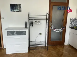 Pronájem bytu 1+kk, Brno, Staňkova, 25 m2