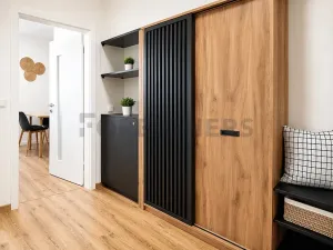 Pronájem bytu 1+kk, Brno, Komárovská, 34 m2