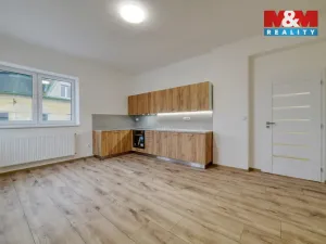 Pronájem bytu 3+kk, Luby, Revoluční, 71 m2