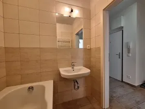 Pronájem bytu 1+1, Praha - Smíchov, Podbělohorská, 43 m2