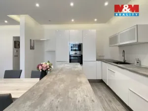 Pronájem bytu 3+kk, Praha - Střešovice, U střešovických hřišť, 95 m2