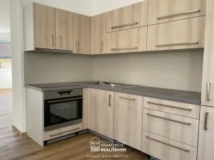 Pronájem bytu 2+kk, Hranice - Hranice I-Město, Pernštejnské náměstí, 55 m2