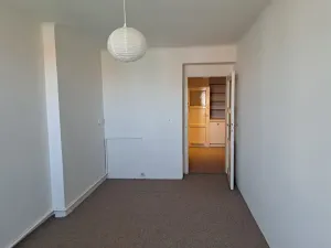 Pronájem bytu 1+kk, Praha - Bubeneč, 30 m2