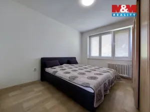 Prodej bytu 3+1, Klášterec nad Ohří - Miřetice u Klášterce nad Ohří, Pod Stadionem, 62 m2