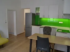 Pronájem bytu 2+kk, Praha - Michle, Prostřední, 43 m2